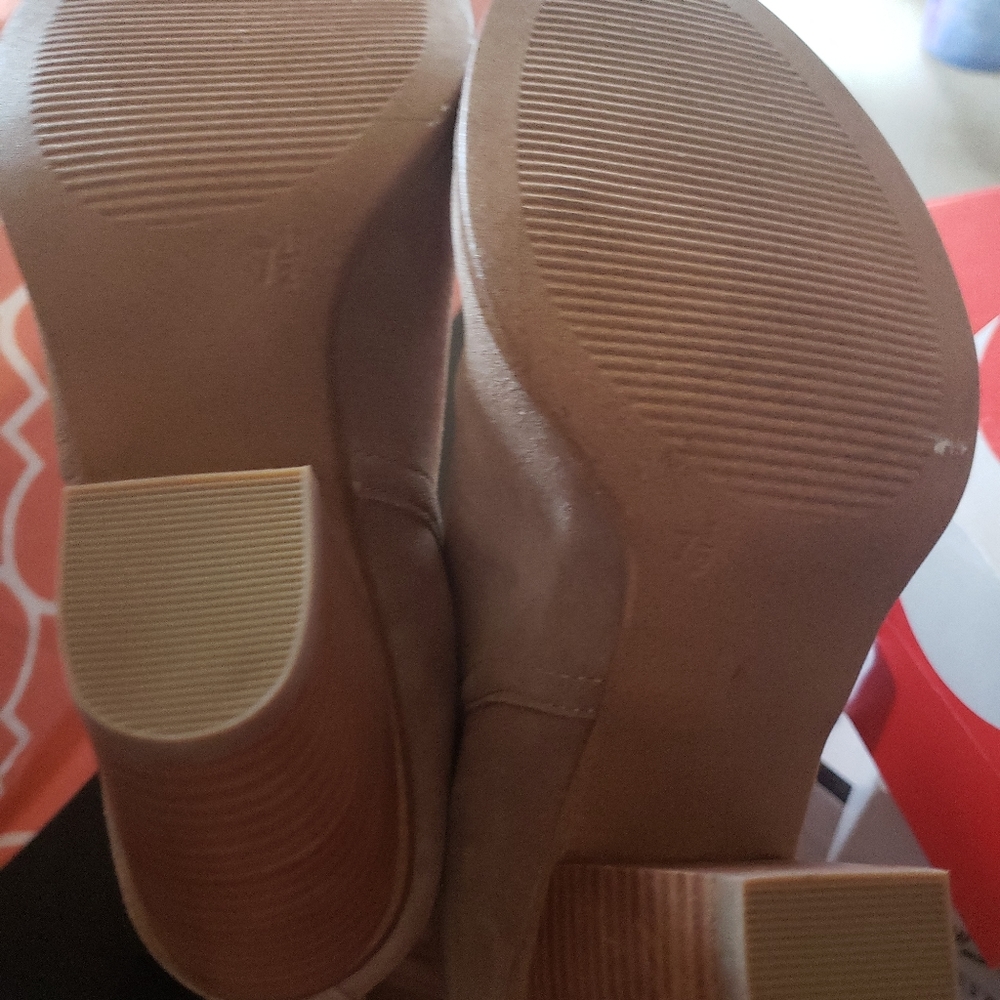 Booties - Picture 4 of 4